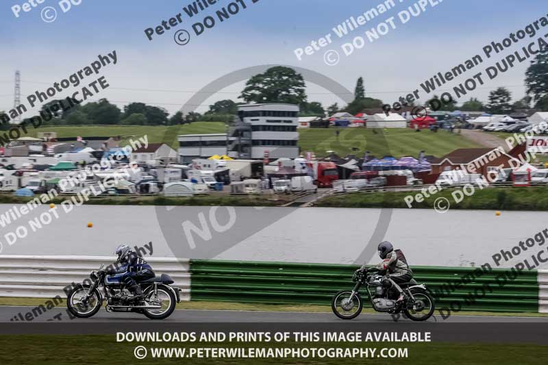 Vintage motorcycle club;eventdigitalimages;mallory park;mallory park trackday photographs;no limits trackdays;peter wileman photography;trackday digital images;trackday photos;vmcc festival 1000 bikes photographs